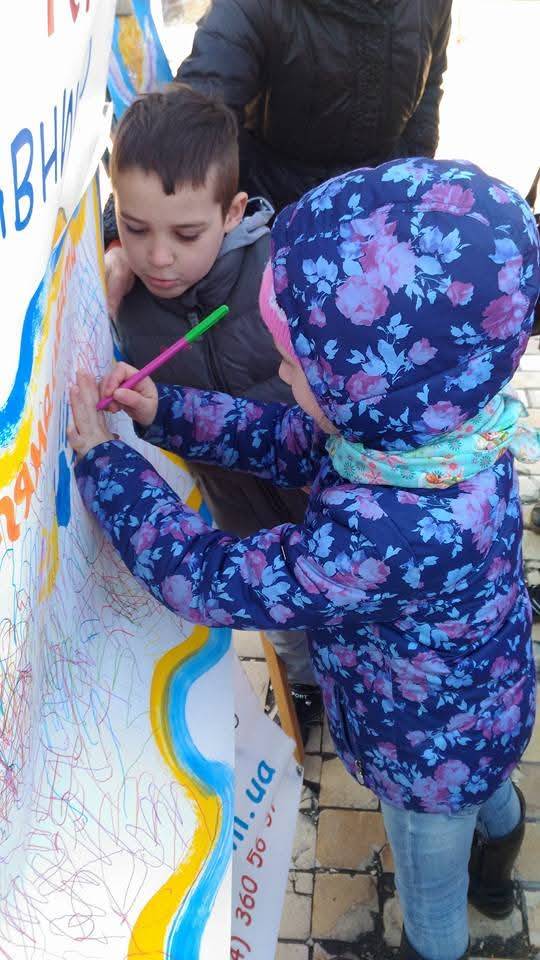 Великодній марафон «Щастя малювати» на Софійській площі — фото 15