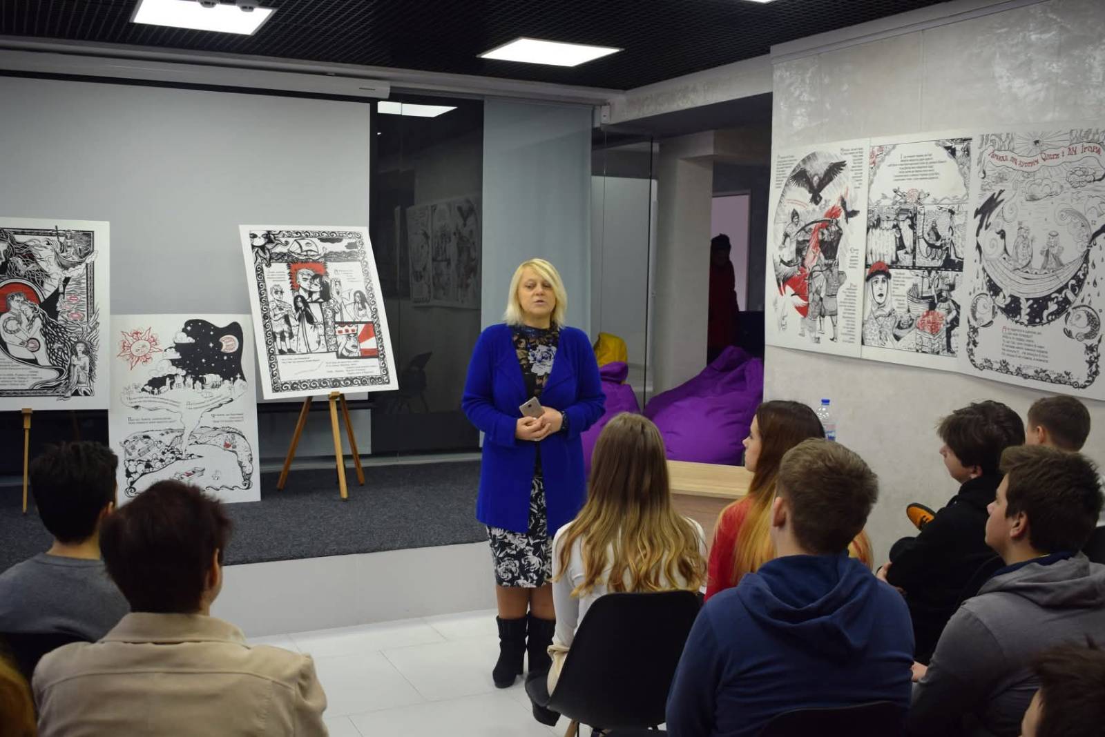 Візит мисткинь до #БІБЛІОХАБнаШЕПТИЦЬКОГО — виставка «Княгиня Ольга. Мальована Стрічка» — фото 10