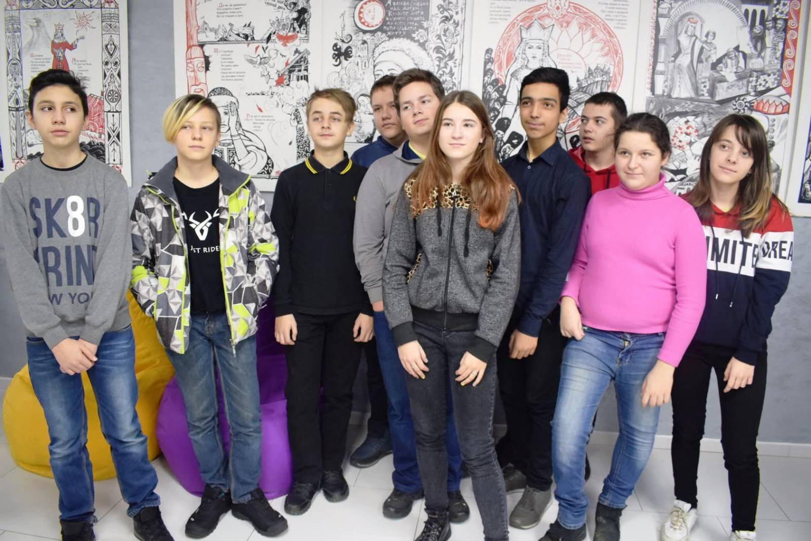 Візит мисткинь до #БІБЛІОХАБнаШЕПТИЦЬКОГО — виставка «Княгиня Ольга. Мальована Стрічка» — фото 13