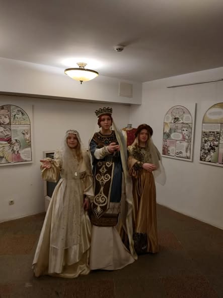 Виставка «Анна Ярославна. Мальована стрічка» у Брамі Заборовського — фото 20