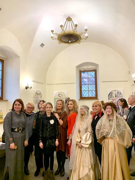 Виставка «Анна Ярославна. Мальована стрічка» у Брамі Заборовського — фото 13