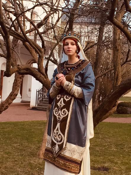 Виставка «Анна Ярославна. Мальована стрічка» у Брамі Заборовського — фото 27