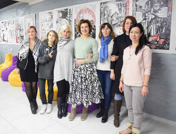 Візит мисткинь до #БІБЛІОХАБнаШЕПТИЦЬКОГО — виставка «Княгиня Ольга. Мальована Стрічка» — фото 26